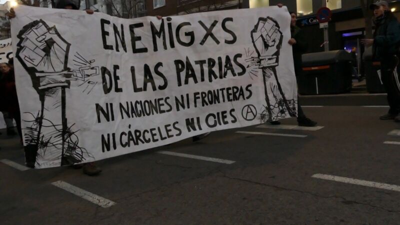 MANIFESTACIÓN CONTRA LOS CIE Y EL SISTEMA DE DEPORTACIÓN EN&nbsp;CARABANCHEL